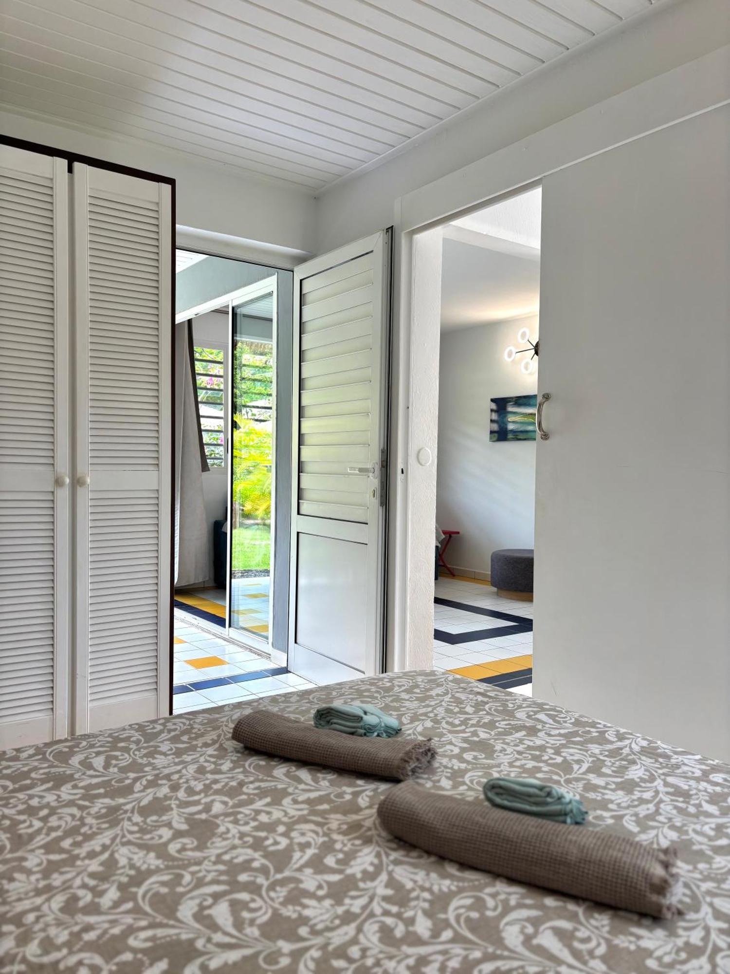 La Ruche De Maia - Blue Dream Beach - Piscine - Jardin - Plage Grand-Bourg  Exterior photo